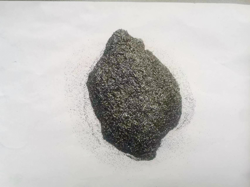 鳞片石墨